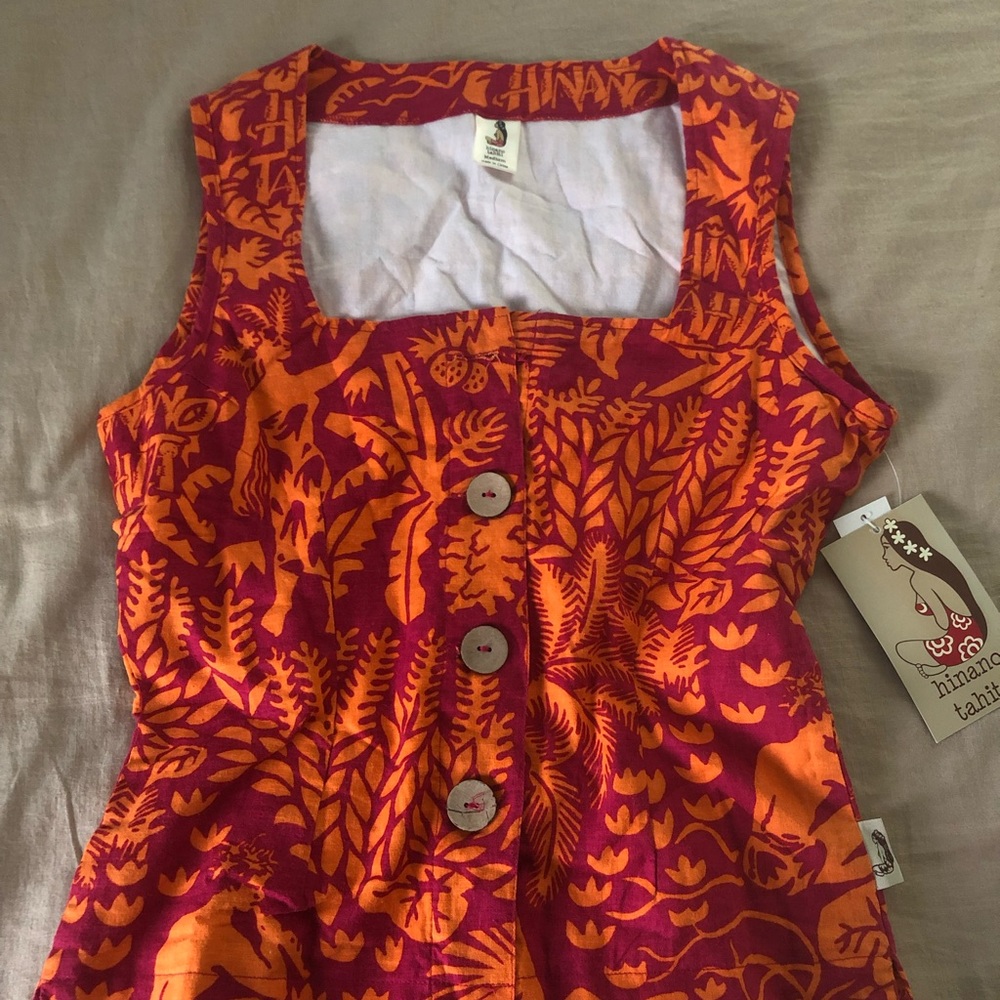 Hiano Tahiti Island Print Top 🌋